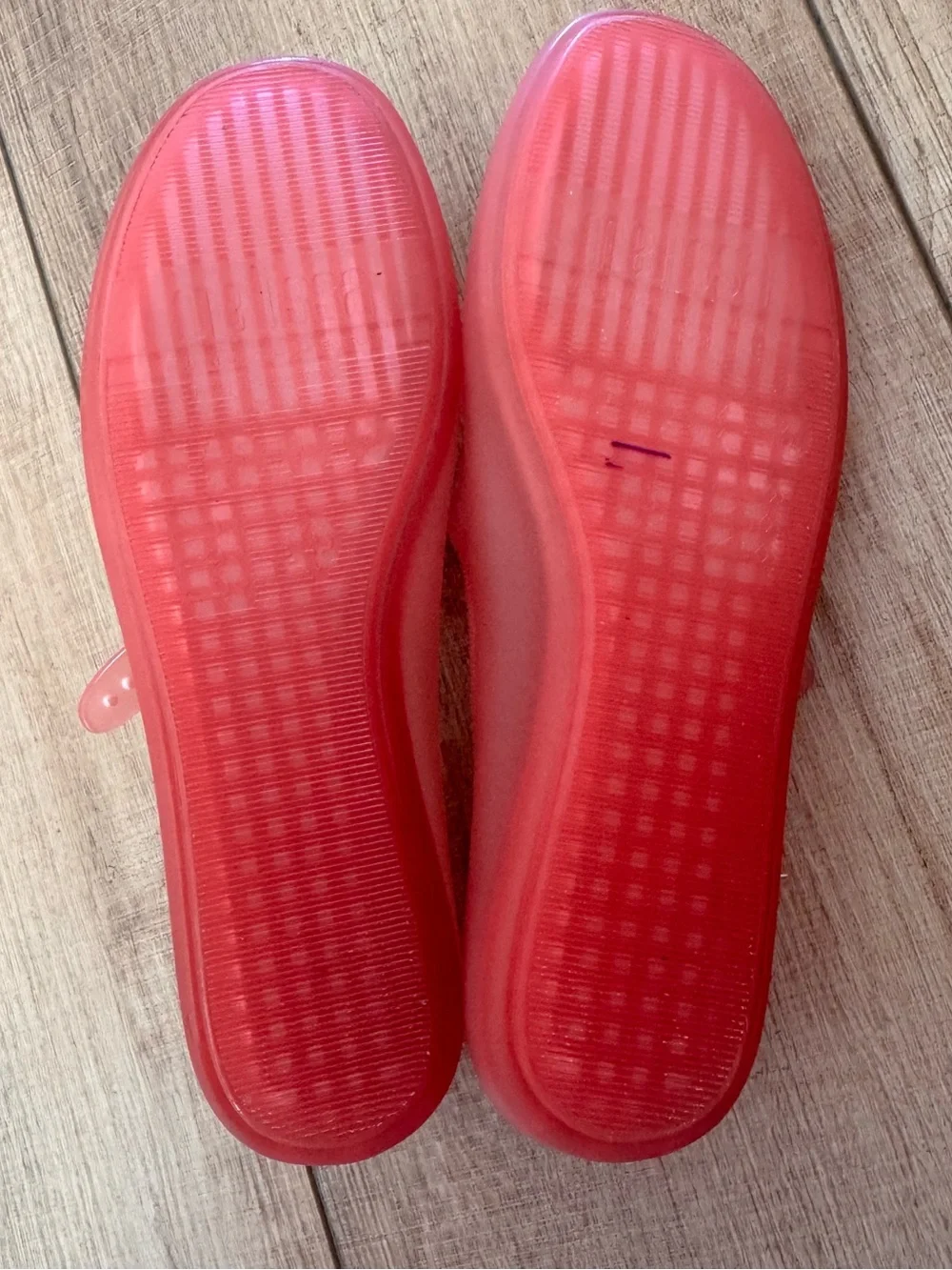 Melissa never worn